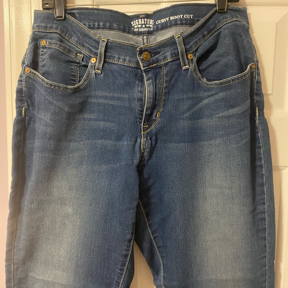 Signature by Levi- Curvy Bootcut jeans